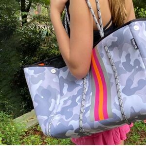 EUC Dallas Hill Neoprene Camouflage Tote Bag with Pouch